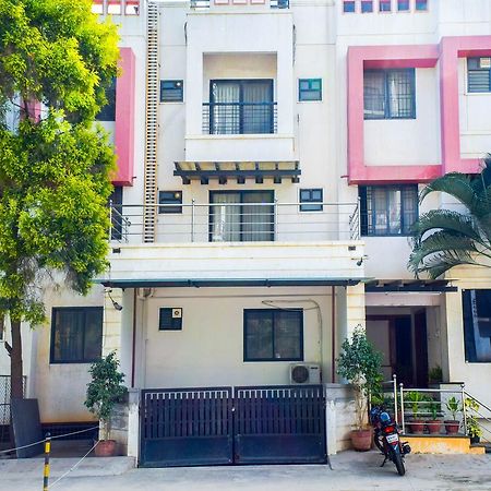 Oyo 5934 Lokaz Hotel Bangalore Ngoại thất bức ảnh