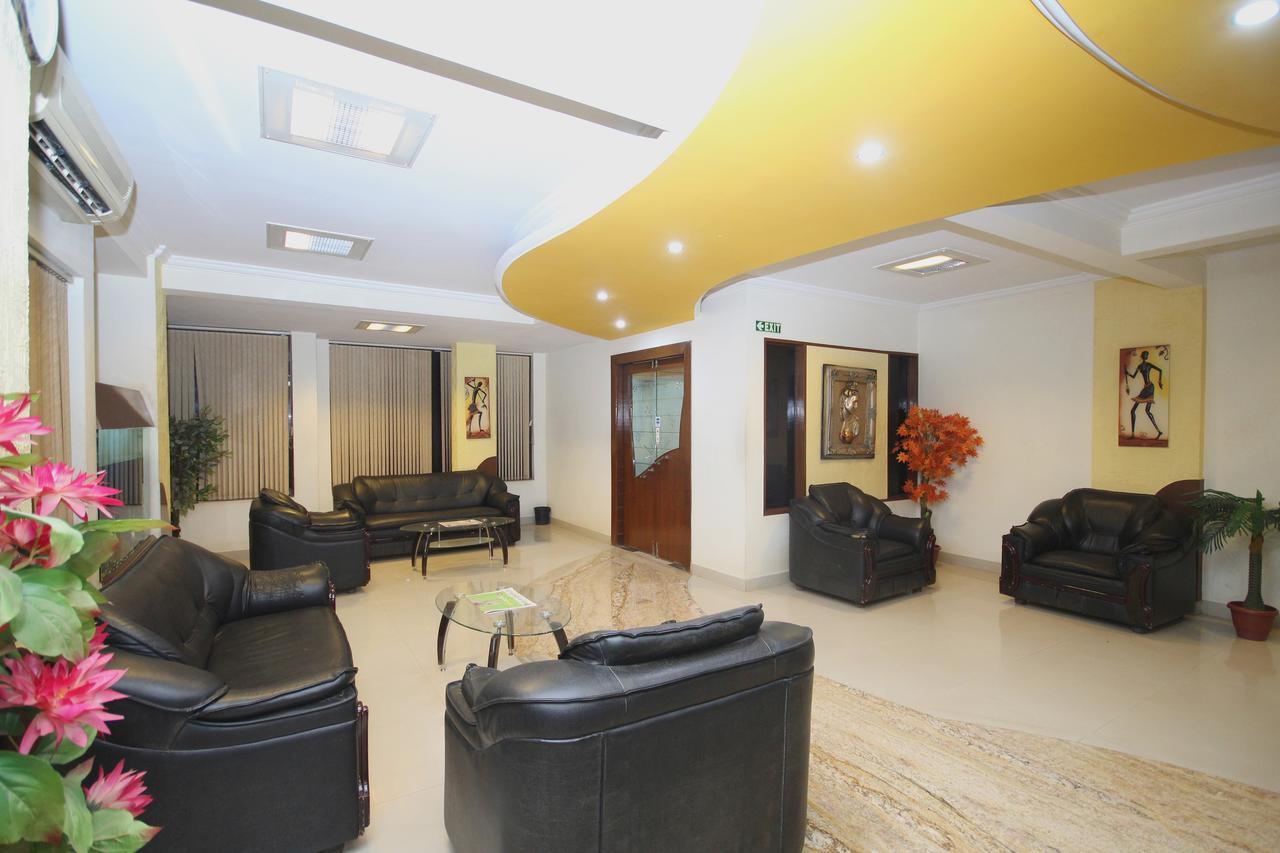 Oyo 5934 Lokaz Hotel Bangalore Ngoại thất bức ảnh