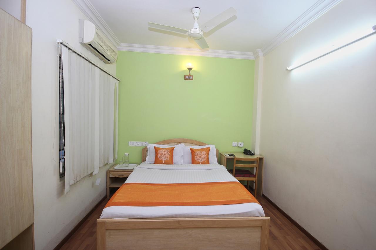 Oyo 5934 Lokaz Hotel Bangalore Ngoại thất bức ảnh