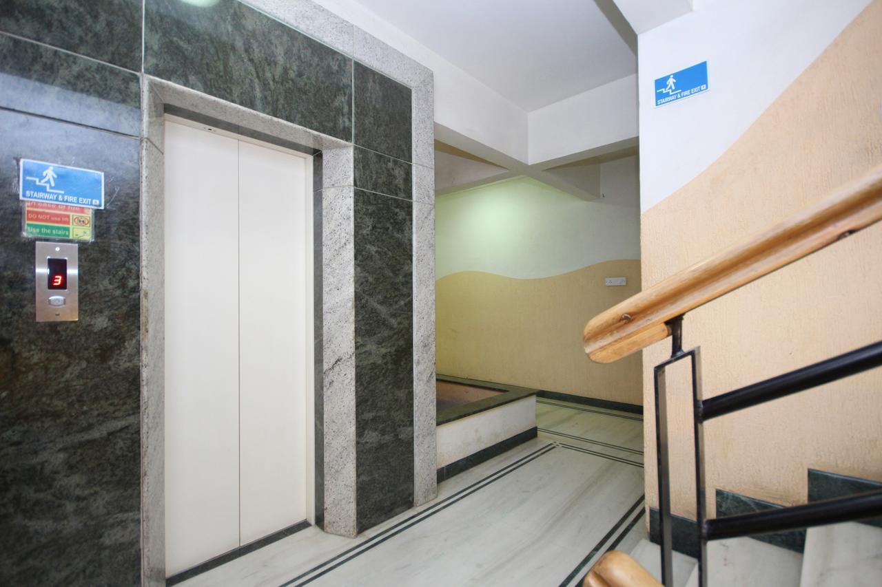 Oyo 5934 Lokaz Hotel Bangalore Ngoại thất bức ảnh