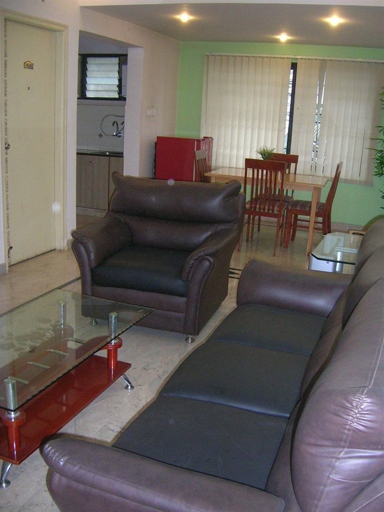 Oyo 5934 Lokaz Hotel Bangalore Ngoại thất bức ảnh